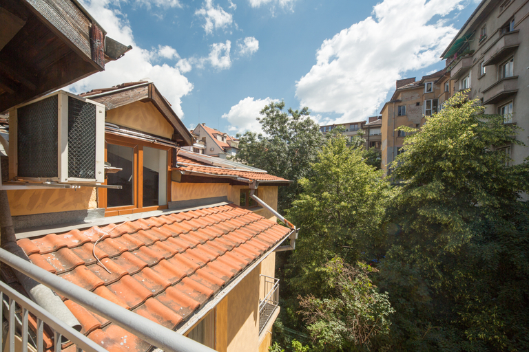 Others 5, Peter Pan House, Stolichna