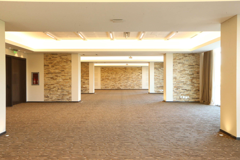 Public Area 2, Hilton Garden Inn Neuquen, Confluencia