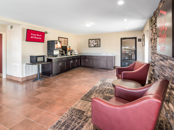 Public Area 2, Red Roof Inn Dandridge, Jefferson