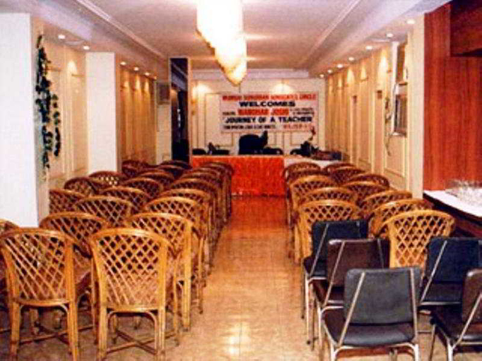 Food & Drinks, Hotel Singhs International, Mumbai Suburban