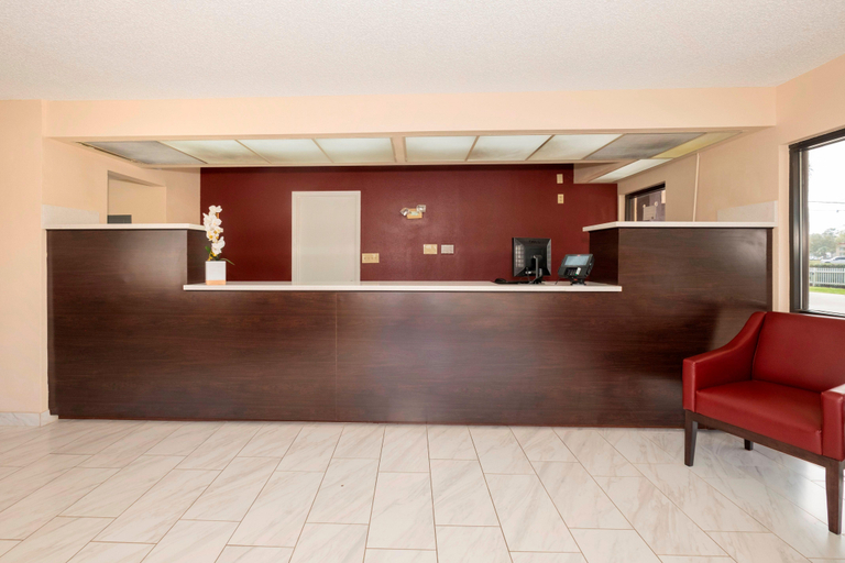 Public Area 2, Red Roof Inn MacClenny, Baker