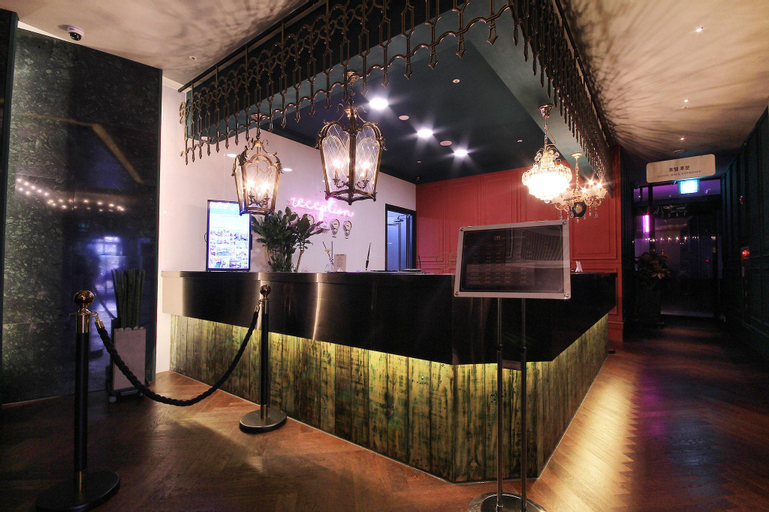 Public Area 3, Hotel February Dong Seong Ro, Buk