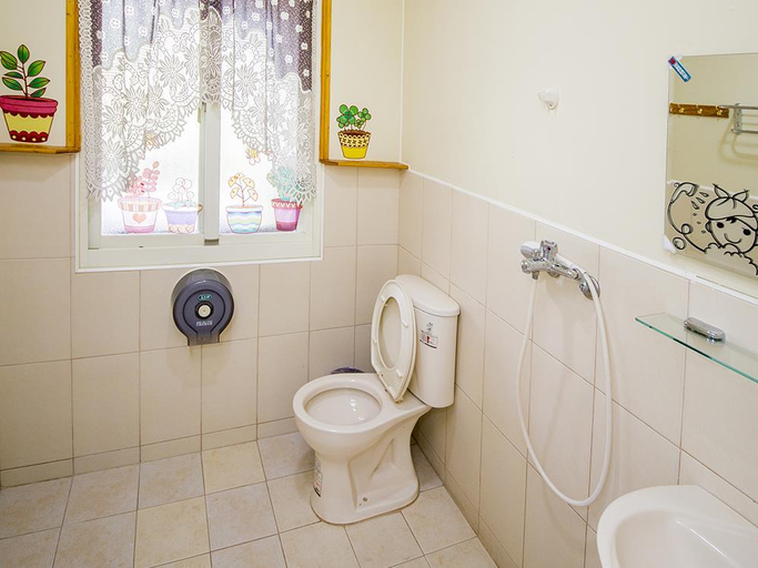 Bathroom, Huansan Hotel, Nantou