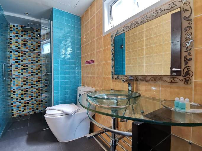 Bathroom, I Am Residence by ZUZU, Phuket Island