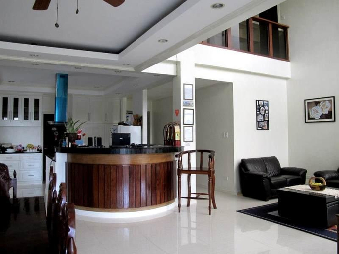 Public Area, El Nido Reef Strand Resort, El Nido