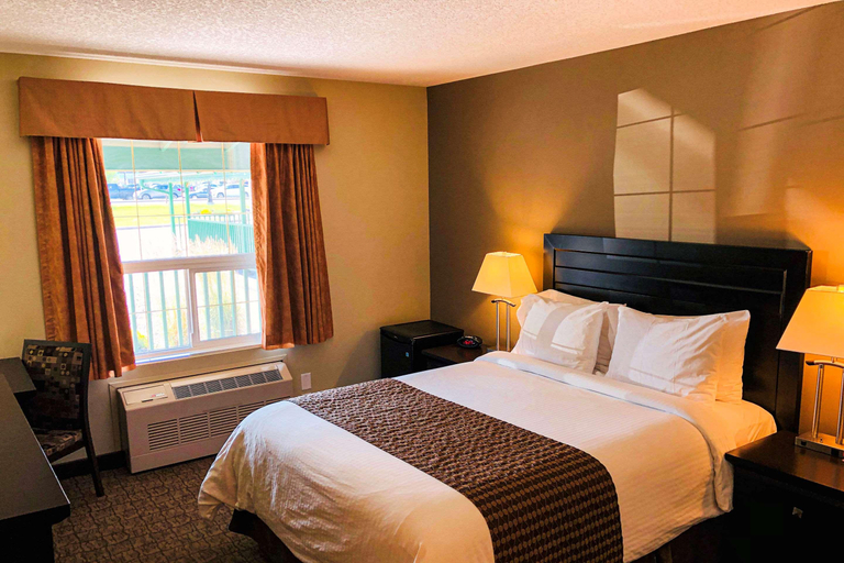 Bedroom 5, Econo Lodge Okotoks, Division No. 6