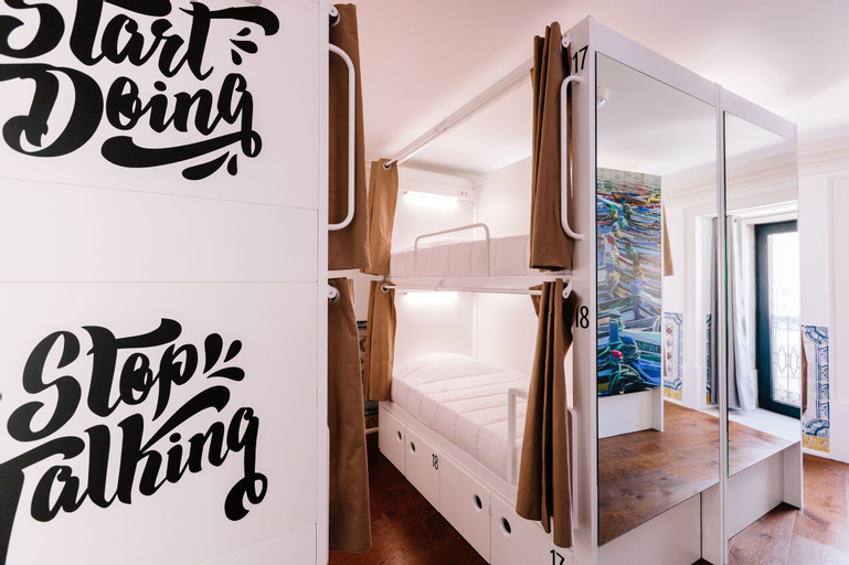 Lisbon South Hostel, Almada