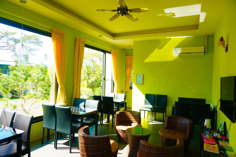 Food & Drinks, Adu Bed and Breakfast, Nantou