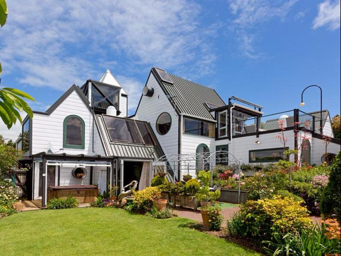 Exterior & Views 2, Tivoli Homestay, New Plymouth