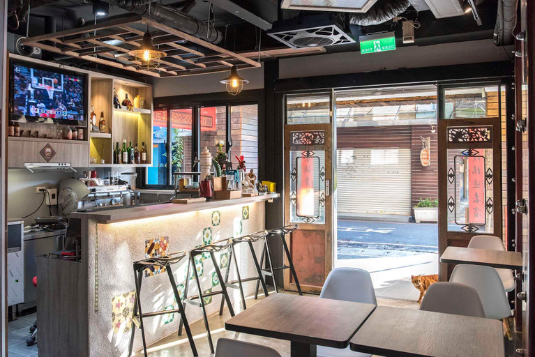 Food & Drinks 5, Old Door Hostel, Taipei City
