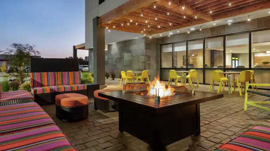 Public Area 2, Home2 Suites by Hilton Miami Doral West Airport, Miami-Dade