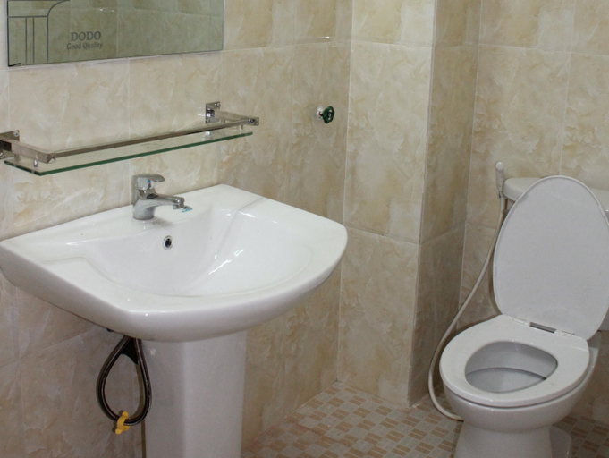 Bathroom 5, Boeung Chhouk Guest House, Ruessei Kaev