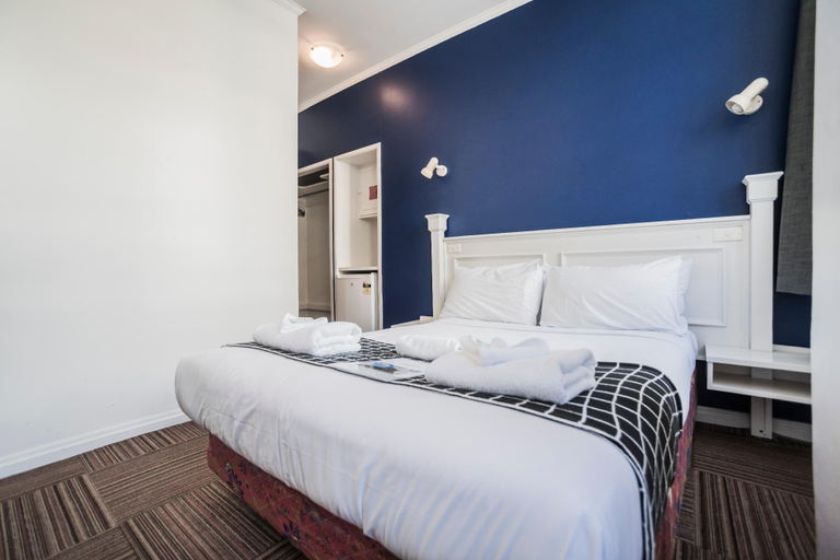 Bedroom 3, Albion Hotel, Waitakere