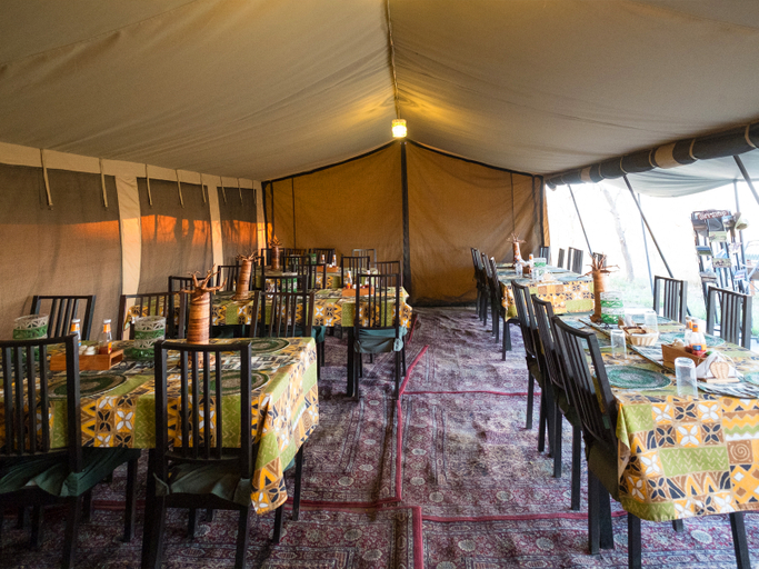 Food & Drinks 2, Serengeti Wildebeest Camp, Serengeti