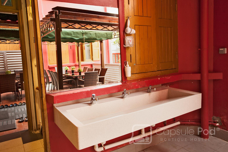 Exterior & Views, Capsule Pod Boutique Hostel, Singapore
