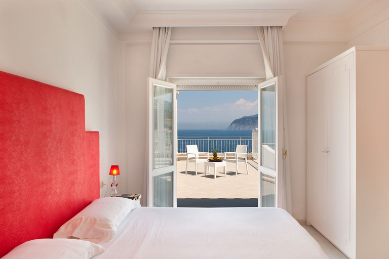 Bedroom 3, Hotel Admiral, Napoli