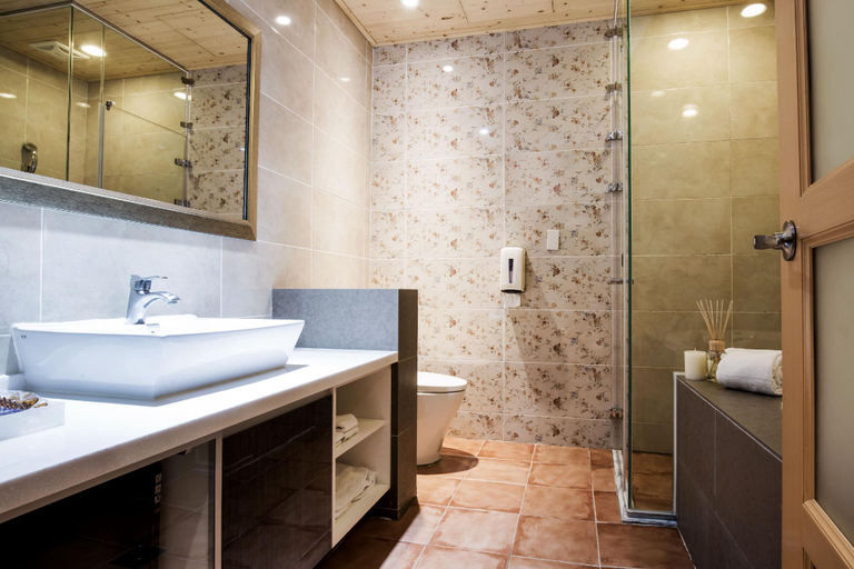 Bathroom 4, Duo Romance Hotel, Hualien