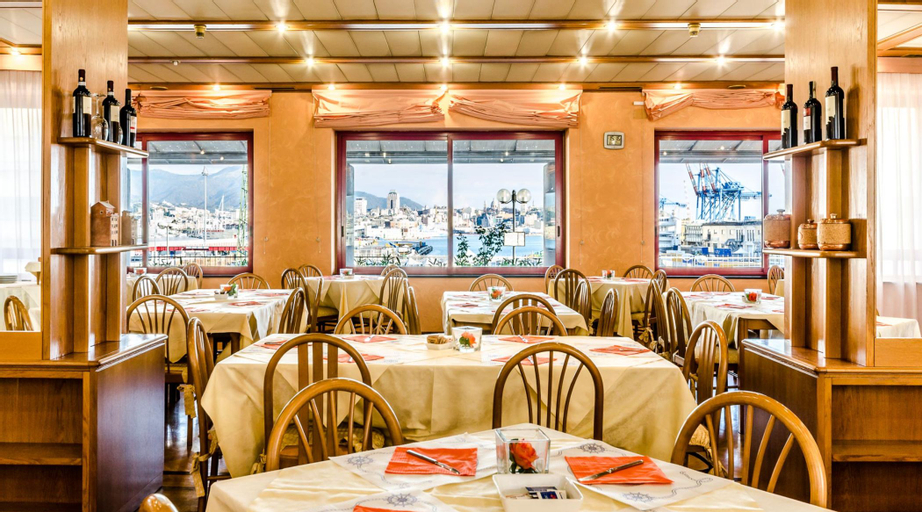 Food & Drinks 5, Columbus Sea Hotel, Genova