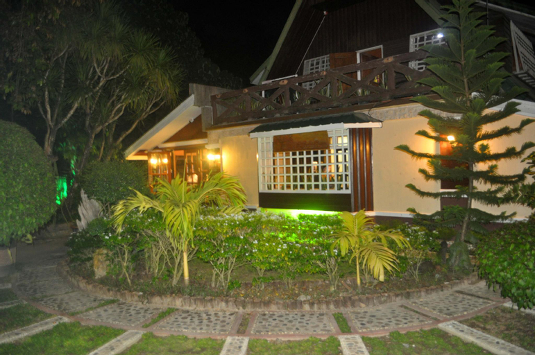 Peak House Garden Pension, El Nido