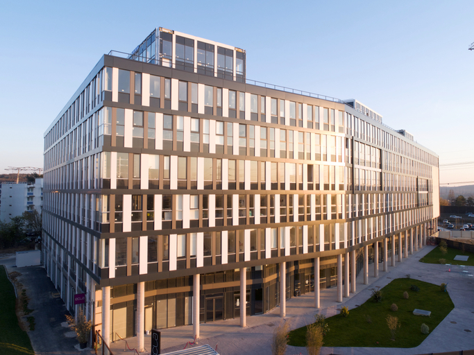 Exterior & Views 2, Ecla Paris Massy Palaiseau, Essonne