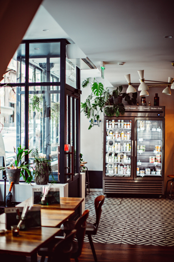 Food & Drinks 5, Monsieur Helder, Paris