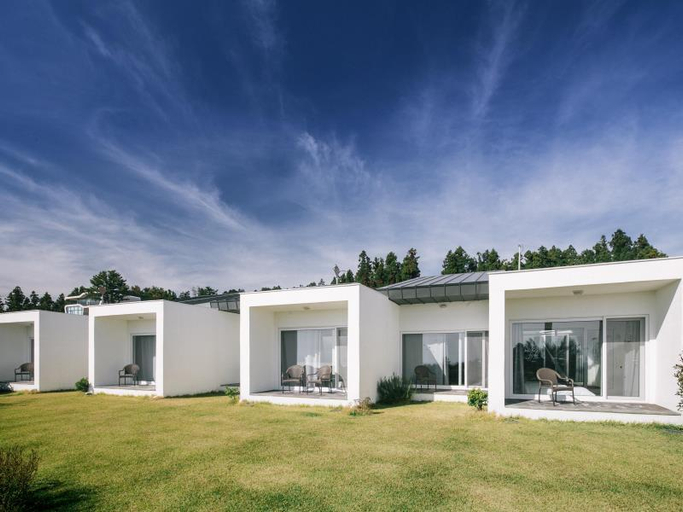 Exterior & Views 1, La Pause Pension, Seogwipo