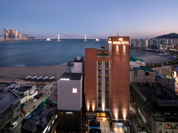 Hound Hotel Gwangan, Suyeong