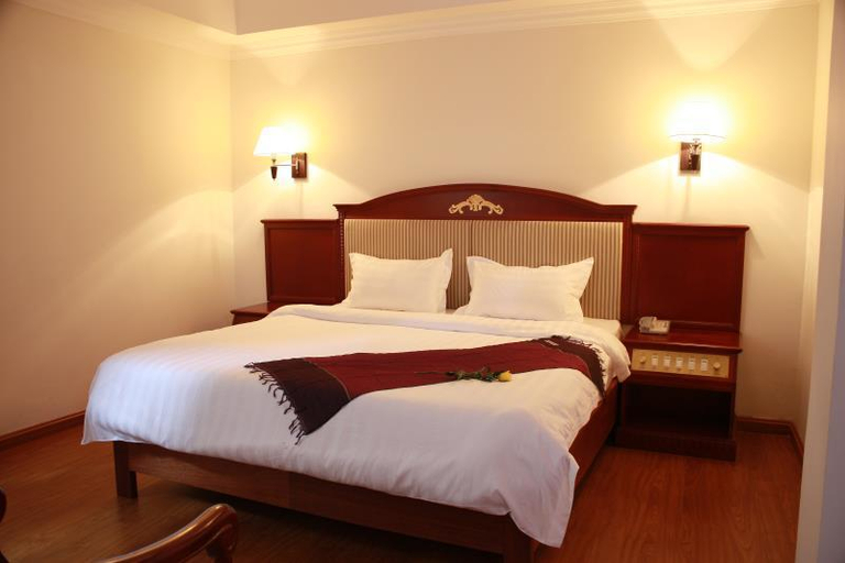 Bedroom 2, Lux Riverside Hotel and Apartment, Phnom Penh