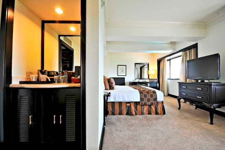Bedroom 2, InterContinental Manila, Makati City