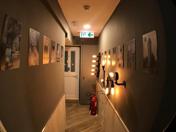 Public Area, Sweet Heart Guest House, Hong Kong Island