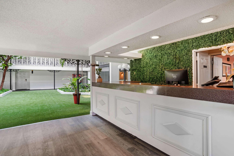 Public Area 2, Baymont by Wyndham Montgomery AL, Montgomery