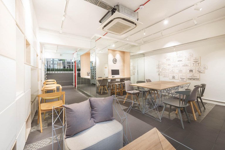 Others, EIGHTEEN BY THREE CABINS (SG Clean), Singapura