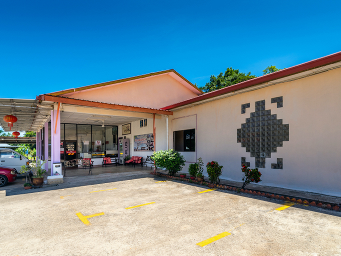 OYO 89852 Billion Garden Motel, Sipitang