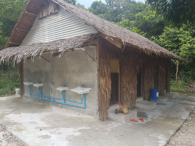 Driftwood Hostel and Bungalows, Botum Sakor