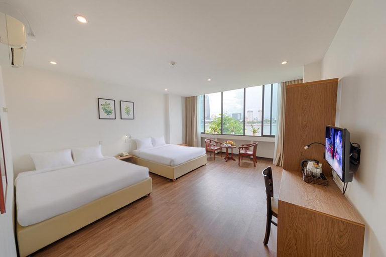 Bedroom 5, Vitalis Riverside Hotel, Da Nang
