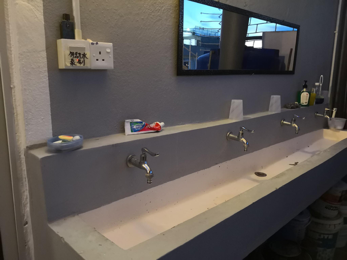 Bathroom, The Village, Semporna