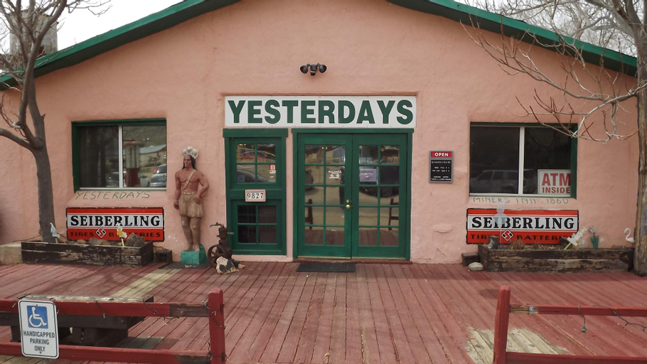 Shep's Miners Inn, Mohave