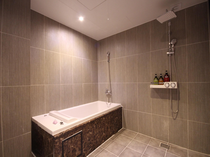 Bathroom 5, Hotel G7, Busanjin