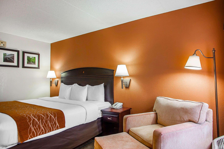 Bedroom 3, Comfort Inn & Suites Somerset, Somerset
