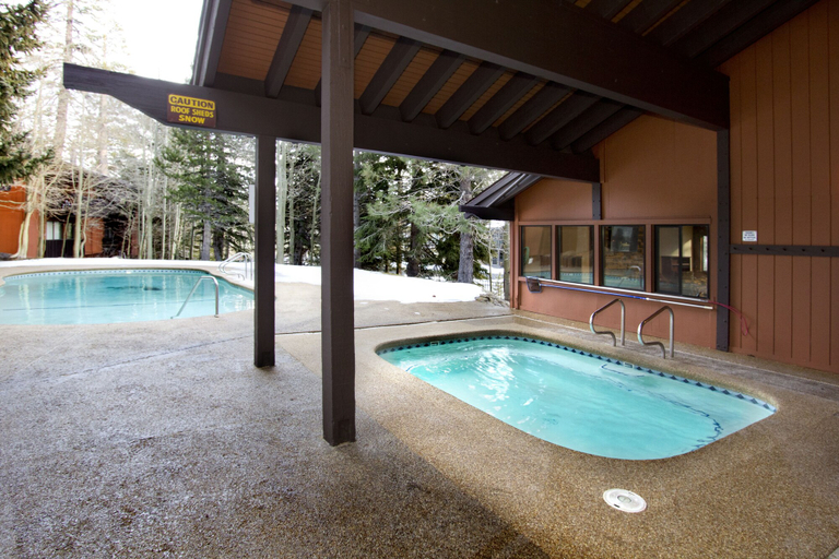 Sport & Beauty 5, Mammoth West 134 - Four Bedroom Condo, Mono