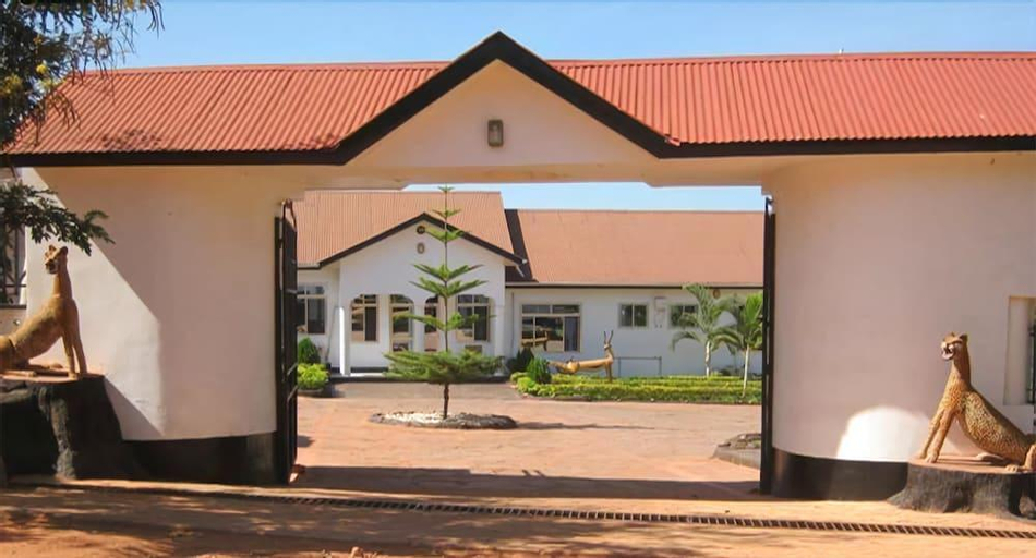 Mahale Classic Lodge, Kigoma Urban