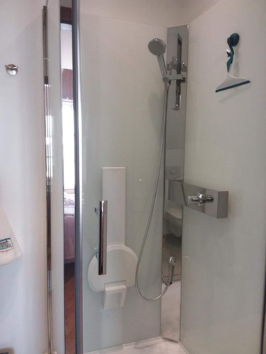 Bathroom 3, LA CHARMERAIE, Somme