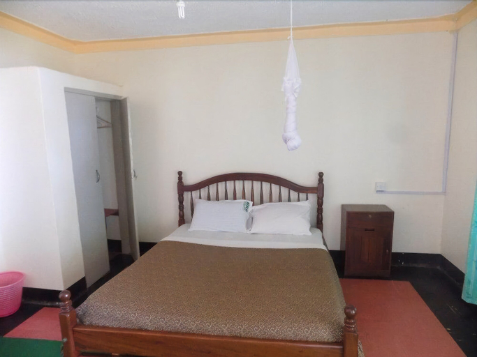 Mirembe Resort Beach Hotel, Bujumba