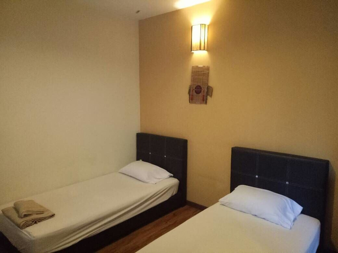 SK Hotel 1, Manjung