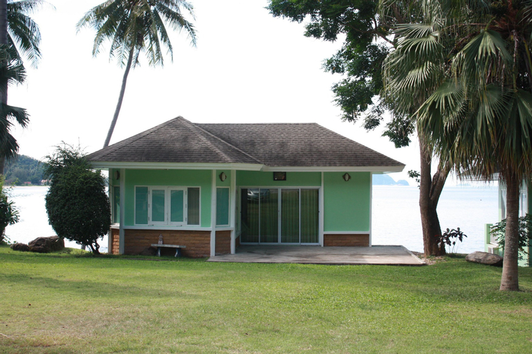 Green Lay Resort, Khanom