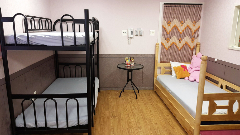 Bedroom 2, Haegil House, Jeju