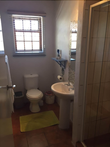 Bathroom 4, Maluti, West Coast