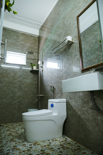 Bathroom, Nha Muoi Homestay, Qui Nhơn