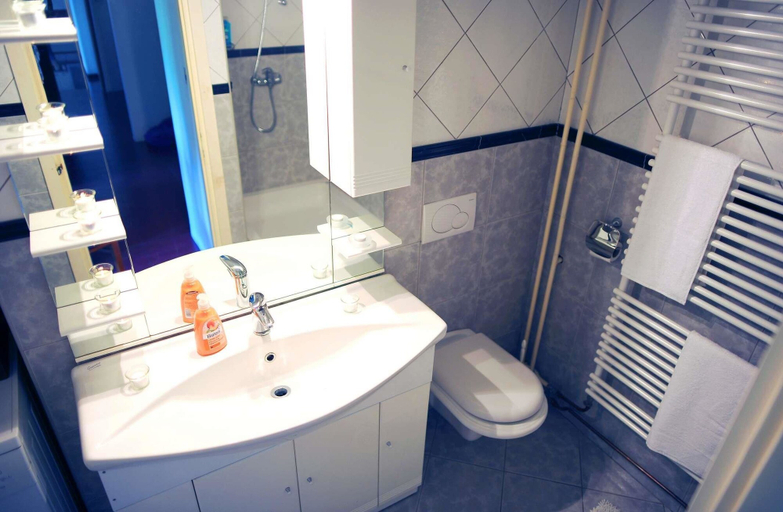 Bathroom 4, Family Apartment Teo, Split