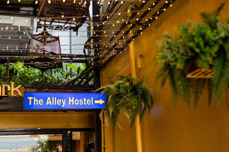 The Alley Hostel & Bistro, Phra Nakhon